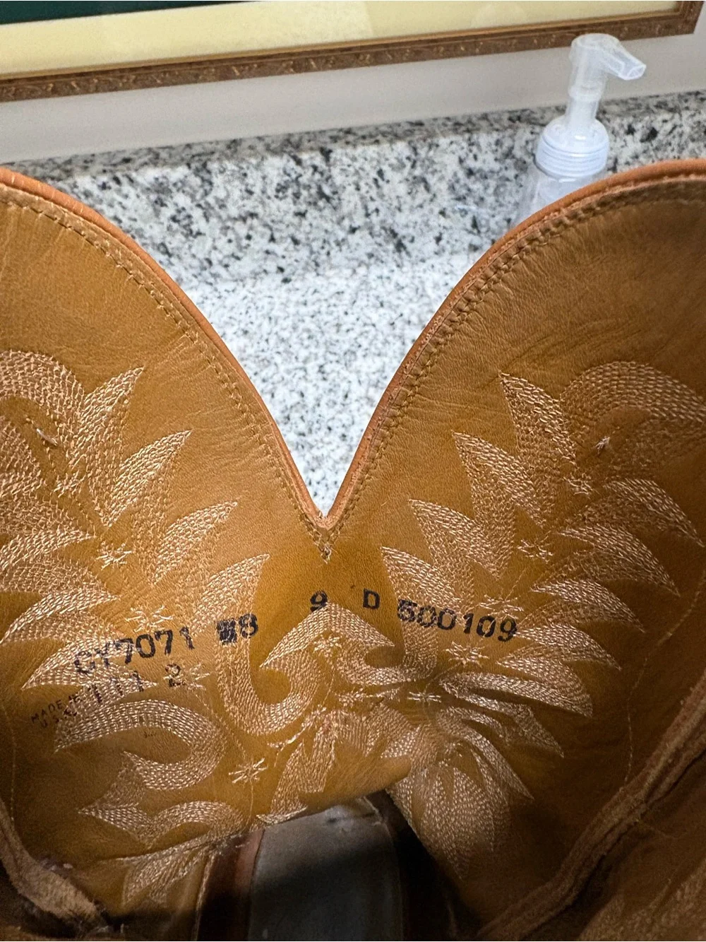 Lucchese gorgeous handcrafted